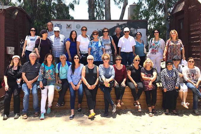 פרס מפעל חיים ליוני כהן ושייקה כהן ומתנדבי מוזיאון בית שאן